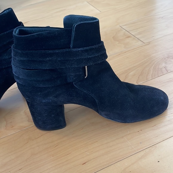 Rag & Bone suede booties with bow tie side - Picture 3 of 4